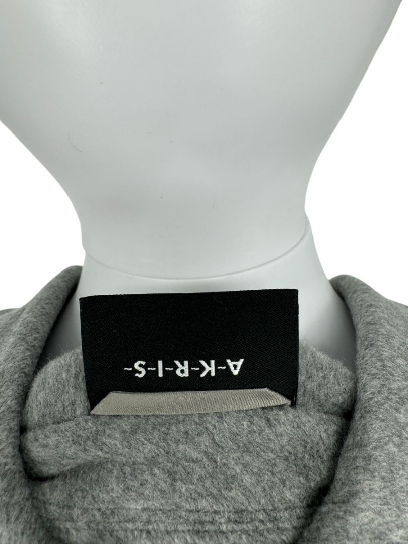 Akris Light Grey Double-Breasted Cashmere Coat - Size US 6