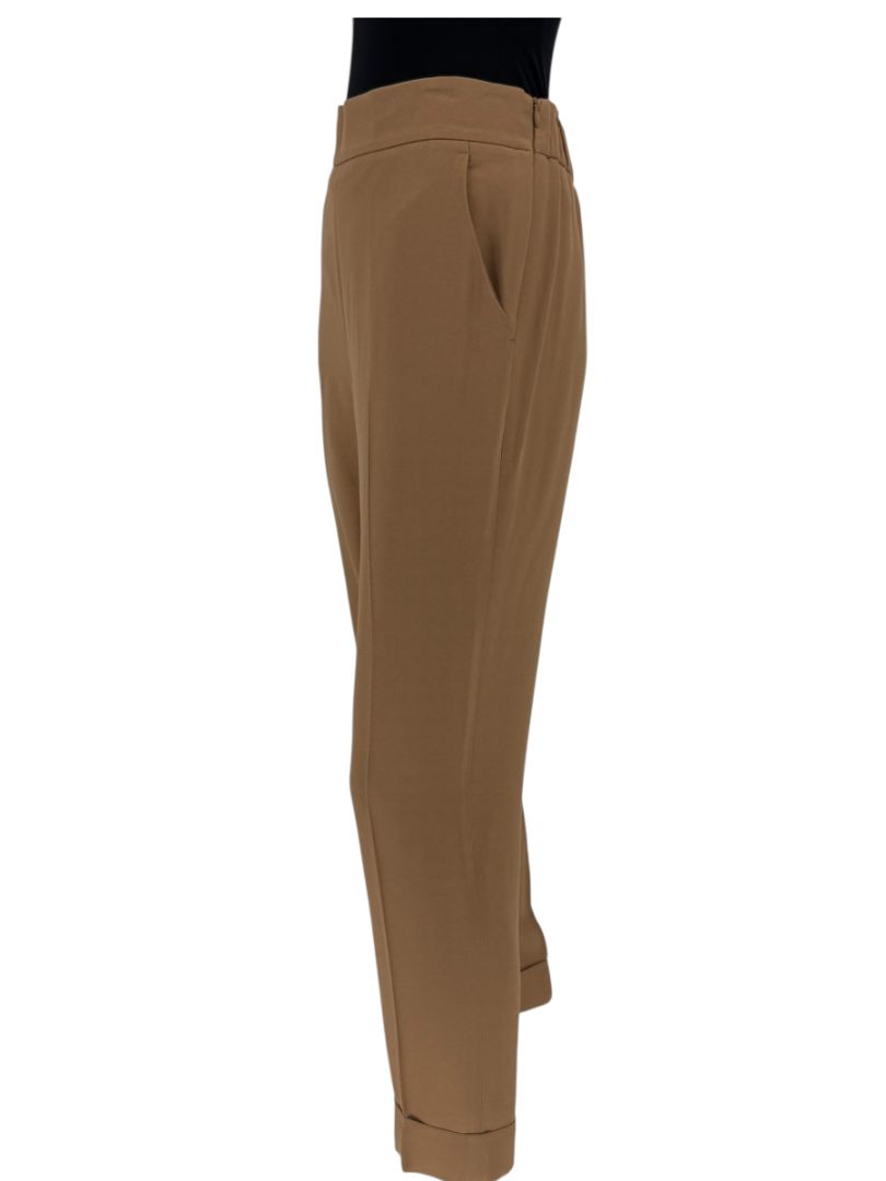 Akris Camel Cropped Trousers – Size US 10 / IT 46