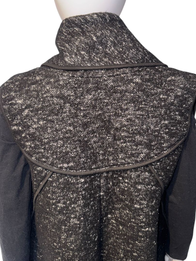 Donna Karan New York Black & White Wool Blend Sleeveless Open-Front Cardigan – Size S