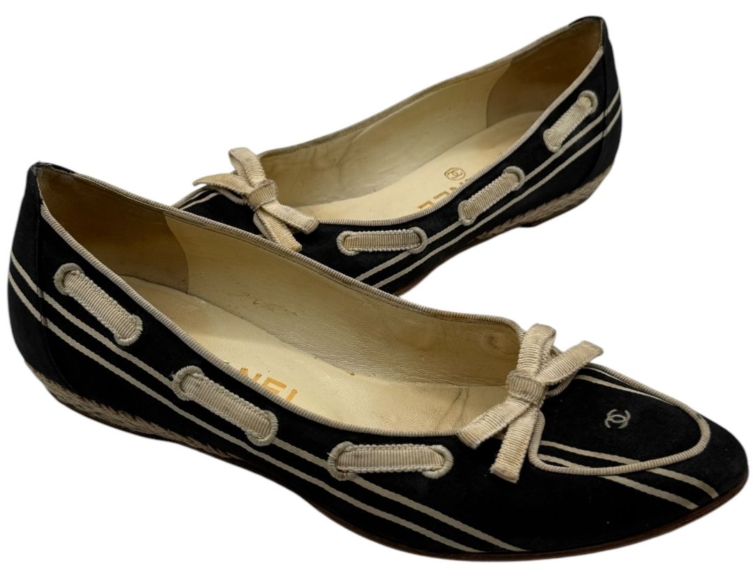 Chanel Black & Cream Canvas Logo Bow Espadrille Flats – Size 36 – Good Preowned Condition