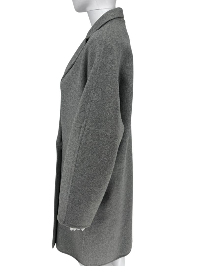 Akris Light Grey Double-Breasted Cashmere Coat - Size US 6