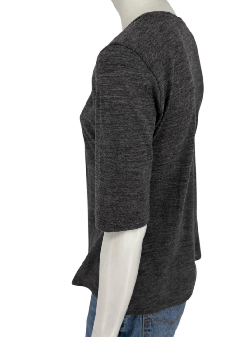 René Lezard Charcoal Gray V-Neck Knit Top – Large