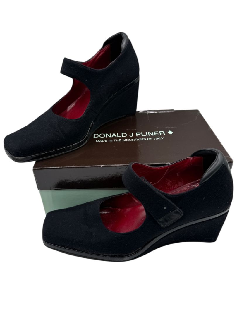 Donald J Pliner Black Stretch Fabric Mary Jane Wedge Shoes – Size 9.5