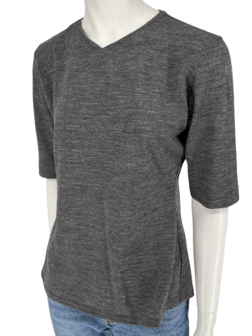 René Lezard Charcoal Gray V-Neck Knit Top – Large
