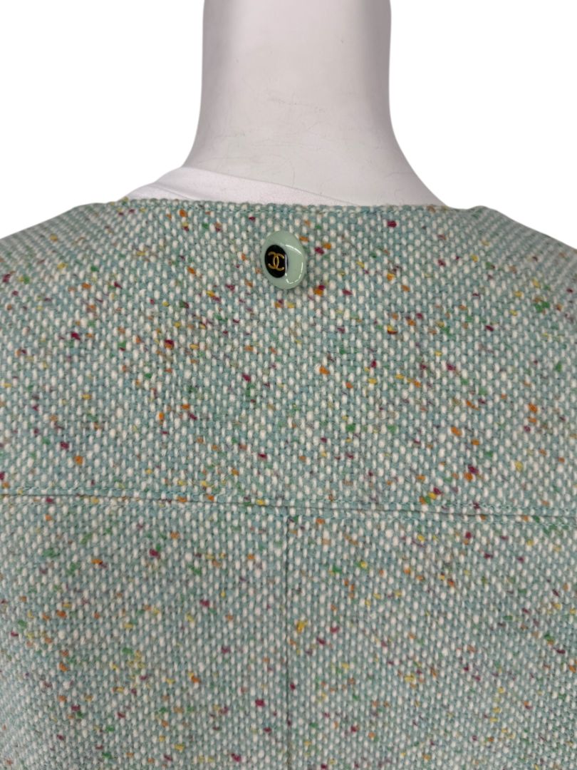 Chanel Women’s Mint Green Wool-Mohair Blend Tweed Jacket with Detachable Scarf – Size 44
