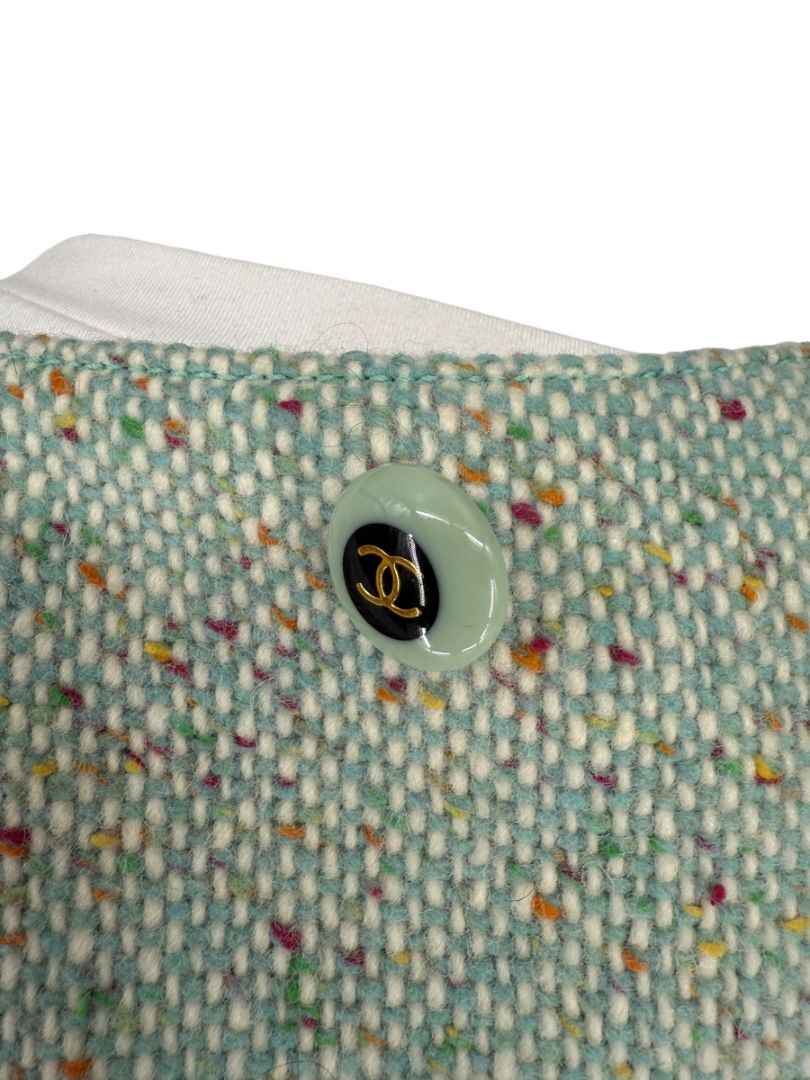 Chanel Women’s Mint Green Wool-Mohair Blend Tweed Jacket with Detachable Scarf – Size 44