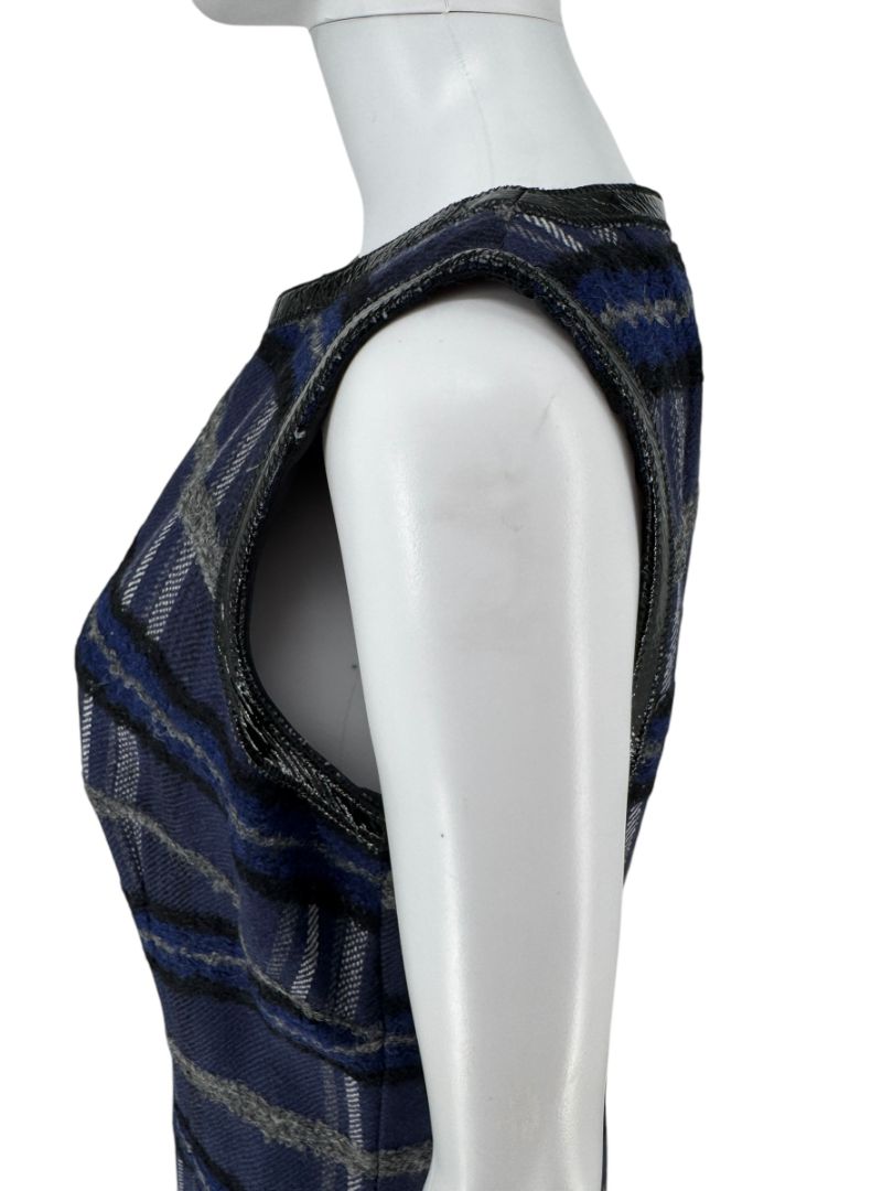 Akris Punto Blue and Gray Textured Plaid Sleeveless Dress – Size 12