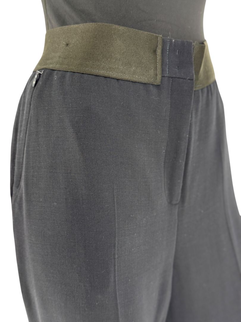 Akris Navy Wool Wide-Leg Trousers with Contrast Waistband – Size IT 46 (US 10)