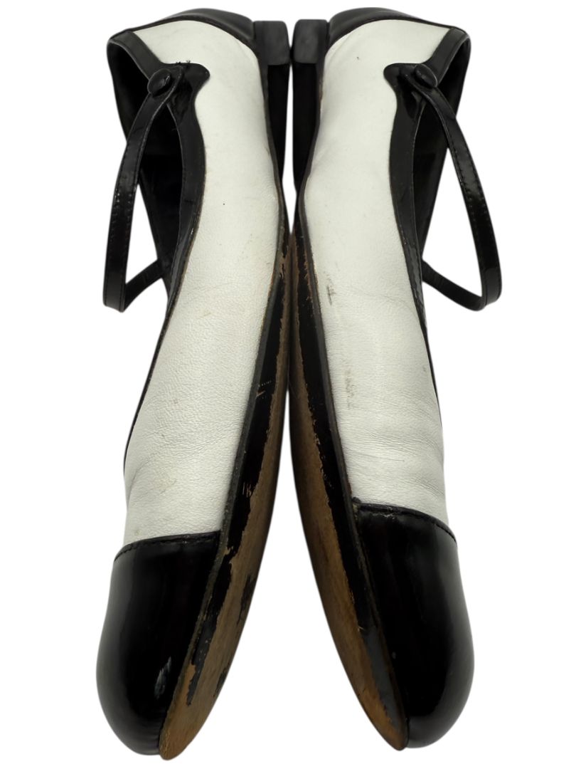 Fendi Black & White Leather Mary Jane Ballet Flats – Size 41