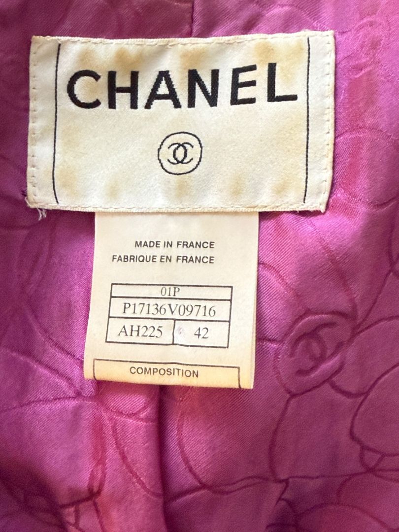 Chanel Fuchsia Textured Cotton-Blend Jacket – Size 42