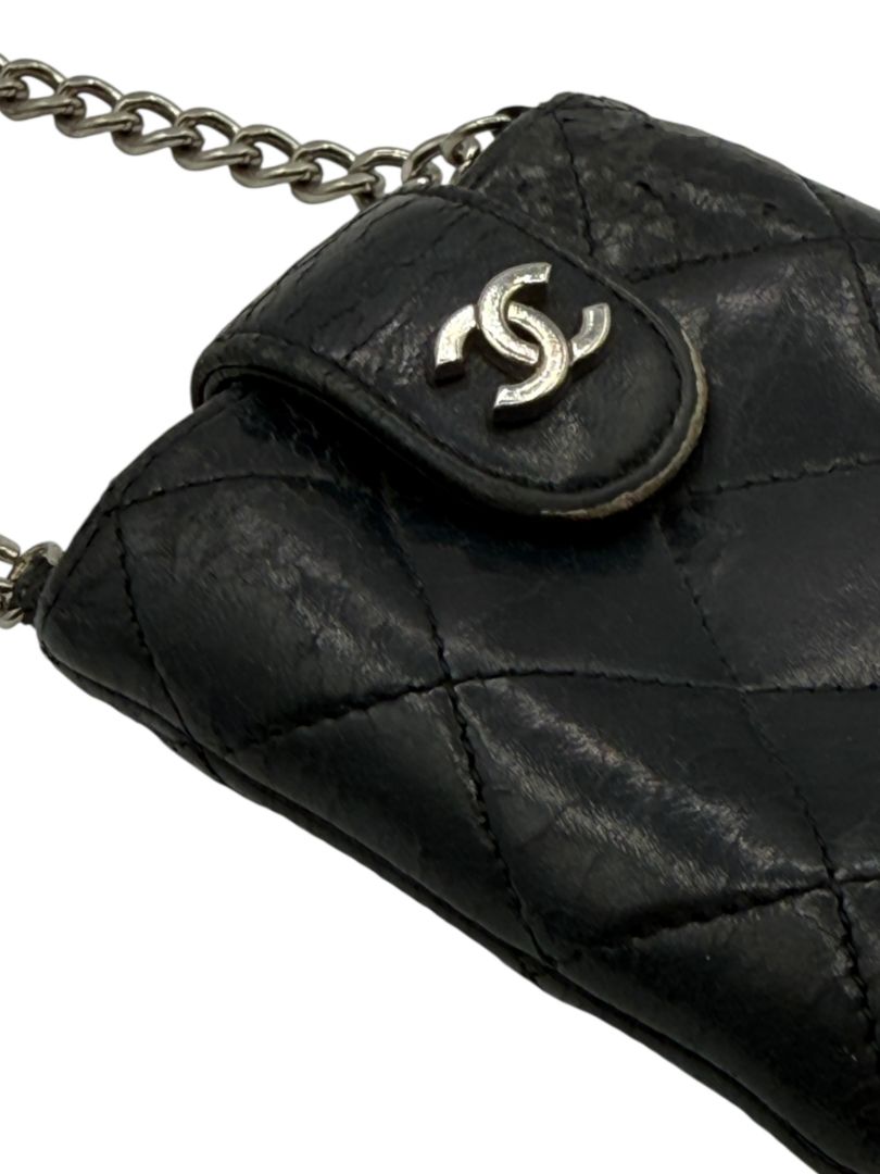 Chanel Vintage Black Quilted Leather Cell Phone Holder – Silver-Tone Hardware