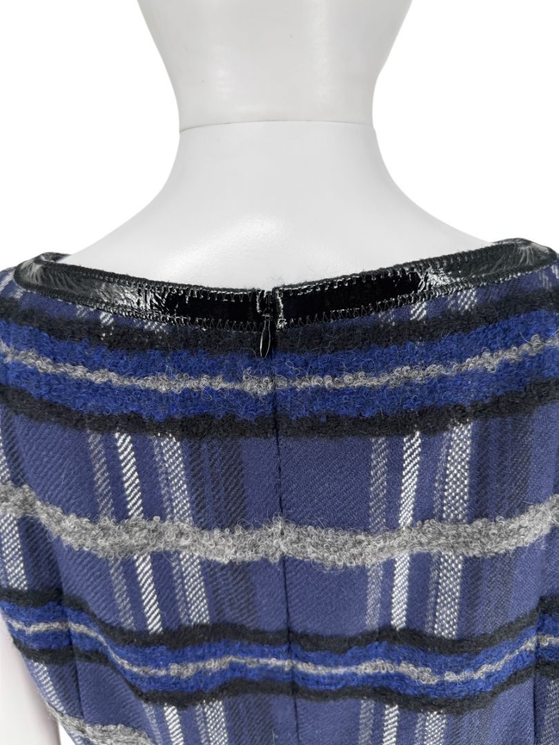 Akris Punto Blue and Gray Textured Plaid Sleeveless Dress – Size 12
