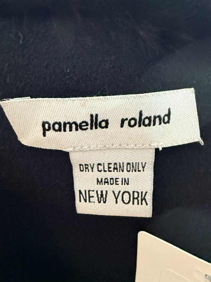 Pamella Roland Black Wool Fur Trim Cape Coat Made in New York – O/S