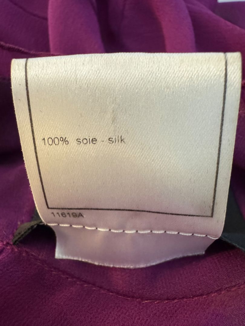 Chanel Fuchsia Silk High-Neck Blouse – Fall 2001 FR 42