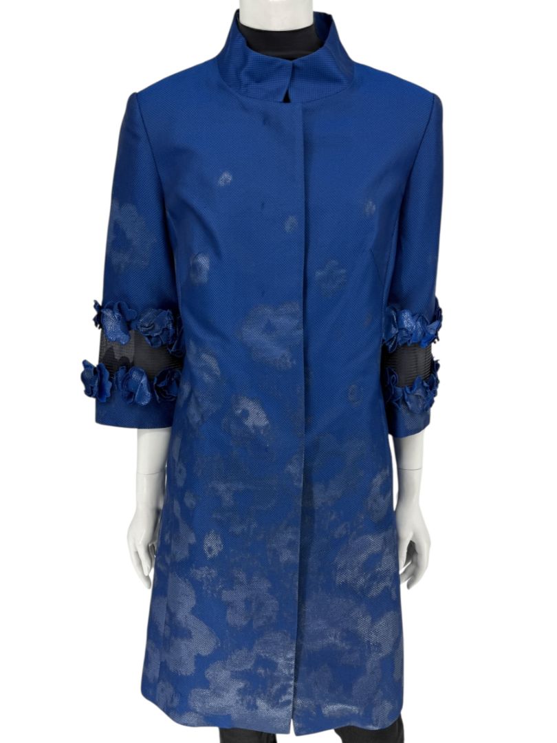 Pamella Roland Blue Textured Floral Embellished Coat – Large
