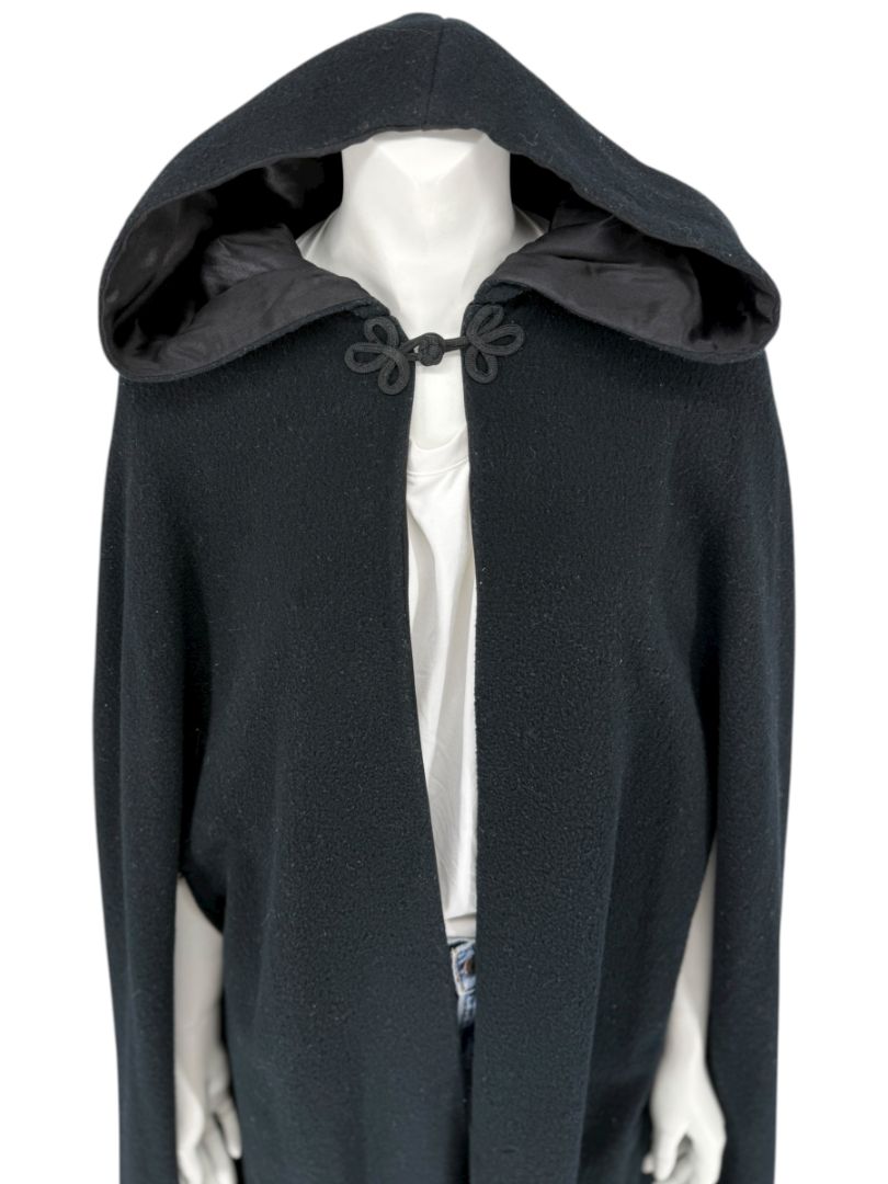 Black Wool Hooded Cape with Silk-Lined Interior – Large