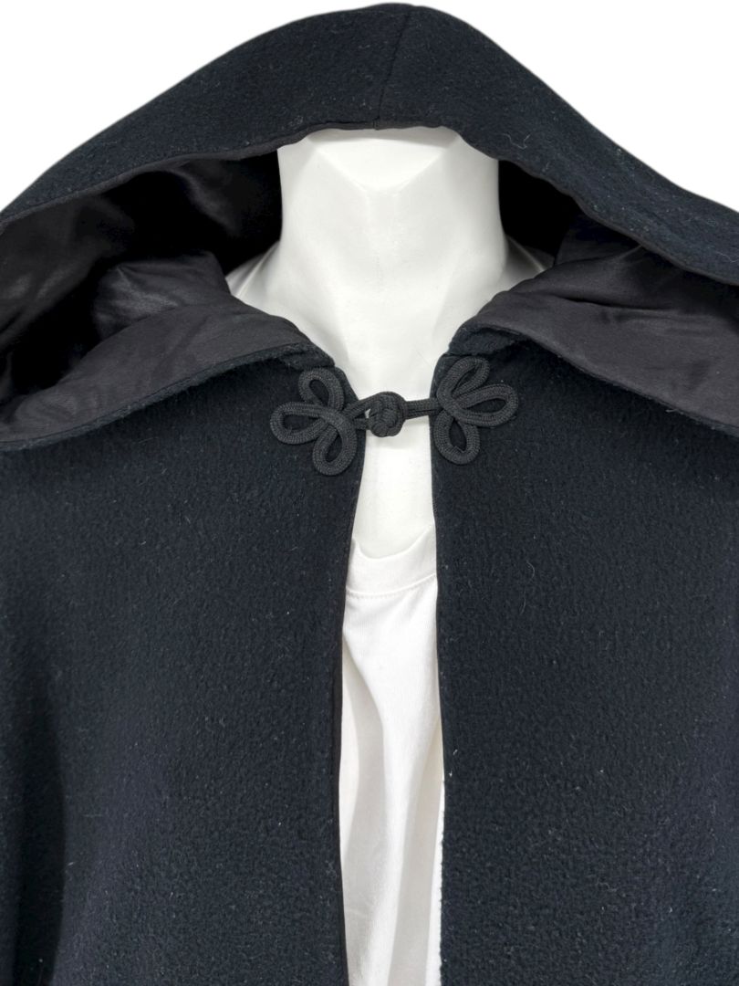 Black Wool Hooded Cape with Silk-Lined Interior – Large