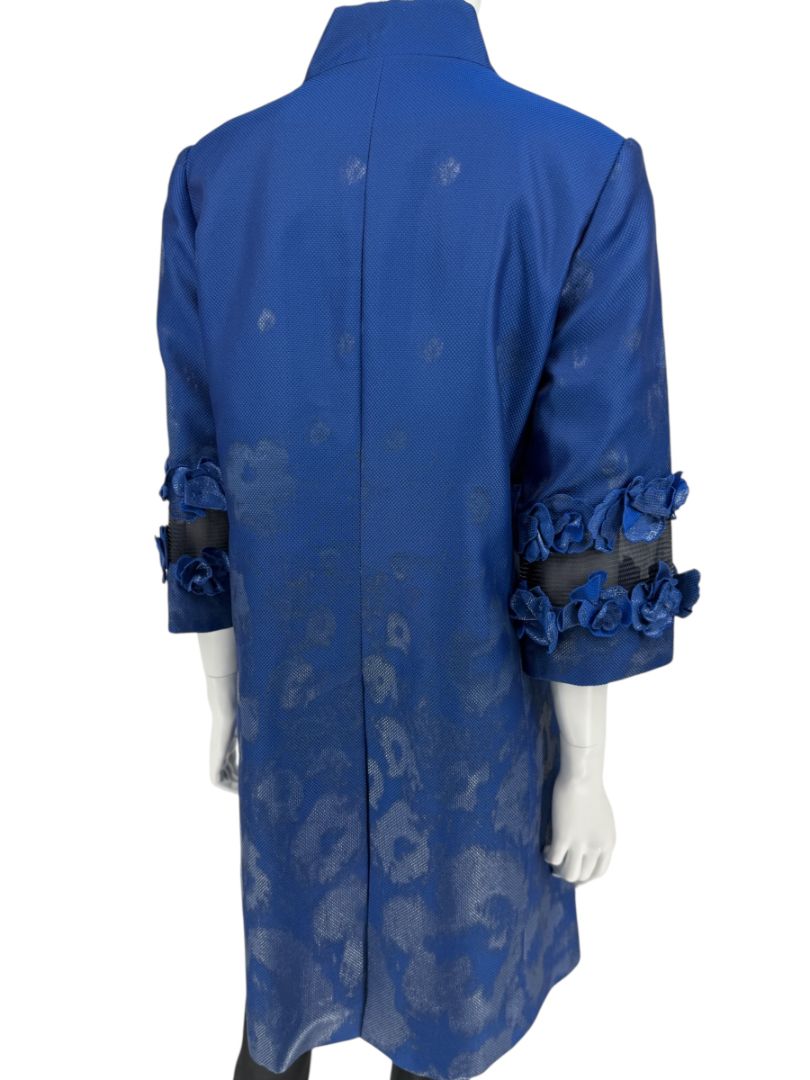 Pamella Roland Blue Textured Floral Embellished Coat – Large