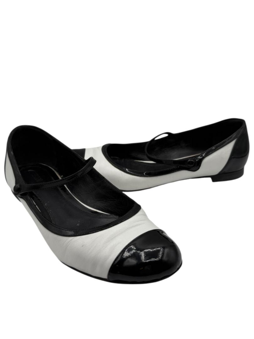 Fendi Black & White Leather Mary Jane Ballet Flats – Size 41