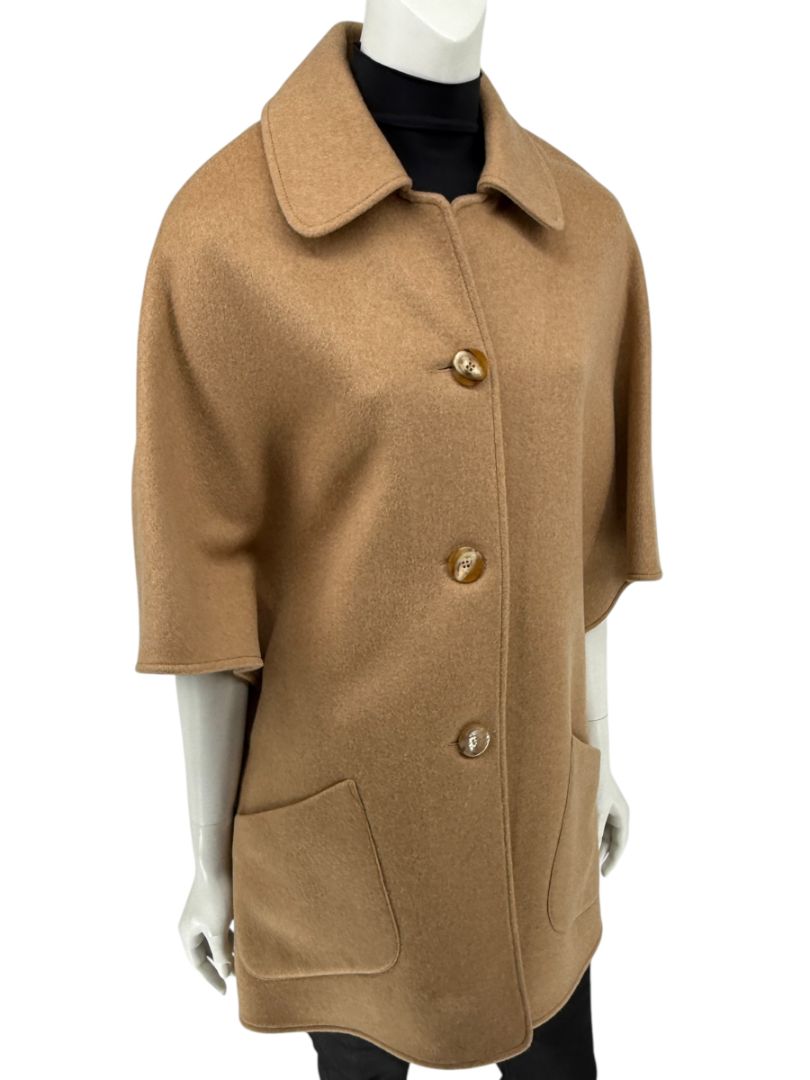 Pamella Roland Camel Wool Cape Style Jacket with Buttons – O/S