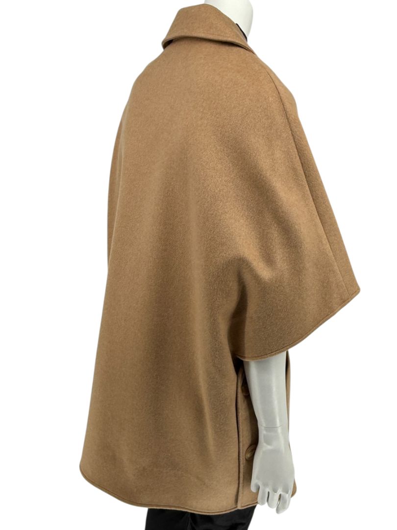 Pamella Roland Camel Wool Cape Style Jacket with Buttons – O/S