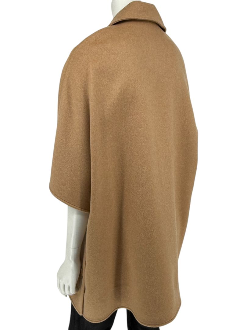Pamella Roland Camel Wool Cape Style Jacket with Buttons – O/S
