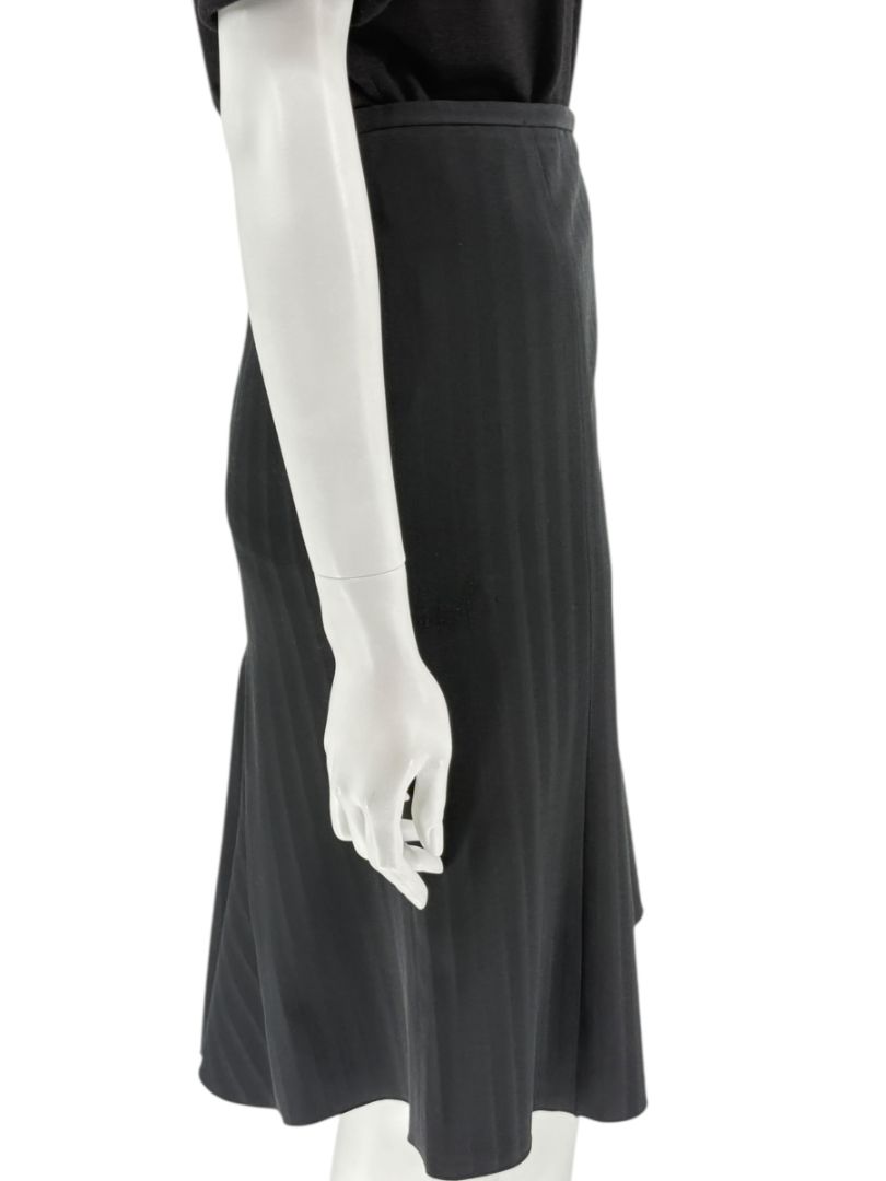 Armani Collezioni Charcoal Pinstripe Flounce-Hem Skirt – Size 12 (IT 48)
