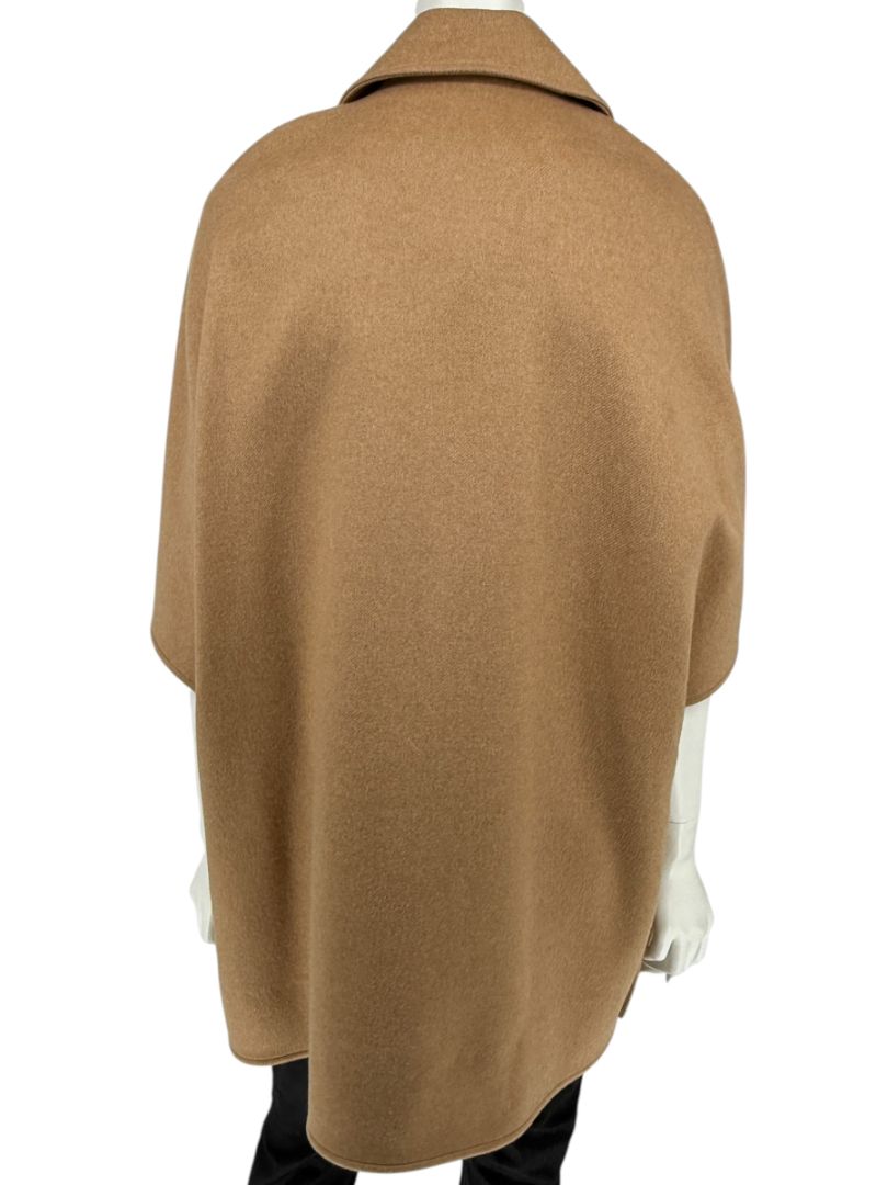 Pamella Roland Camel Wool Cape Style Jacket with Buttons – O/S