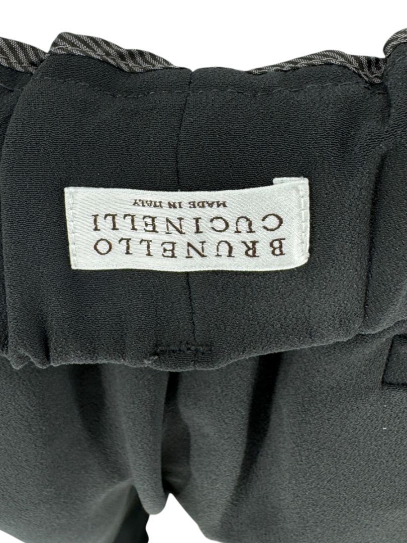 Brunello Cucinelli Black Tapered Pull-On Trousers with Side Pockets – US 8