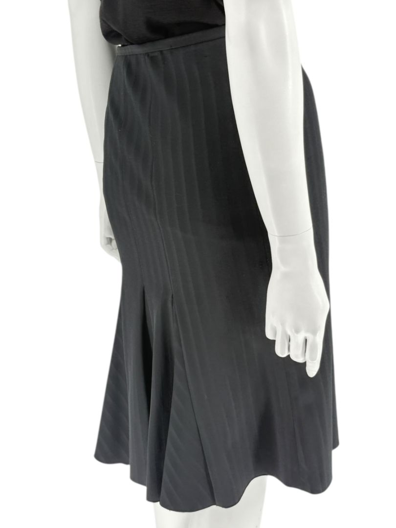 Armani Collezioni Charcoal Pinstripe Flounce-Hem Skirt – Size 12 (IT 48)