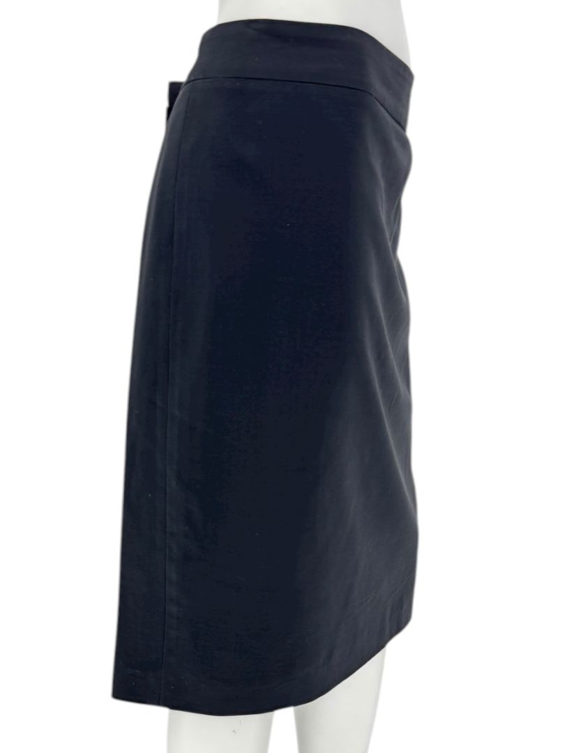 Armani Collezioni Black Virgin Wool Pencil Skirt – Size: 12