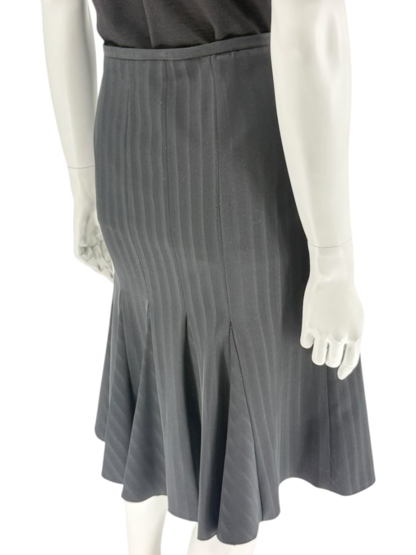 Armani Collezioni Charcoal Pinstripe Flounce-Hem Skirt – Size 12 (IT 48)