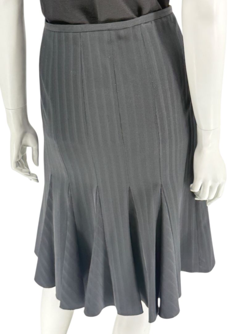 Armani Collezioni Charcoal Pinstripe Flounce-Hem Skirt – Size 12 (IT 48)