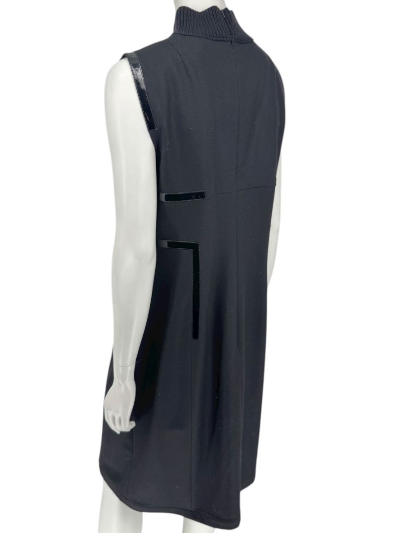 Akris Punto Women’s Black Wool Sleeveless Dress – Size 12