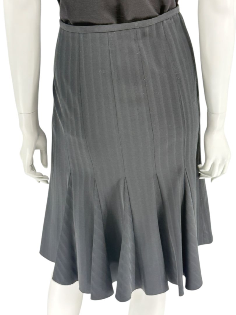 Armani Collezioni Charcoal Pinstripe Flounce-Hem Skirt – Size 12 (IT 48)