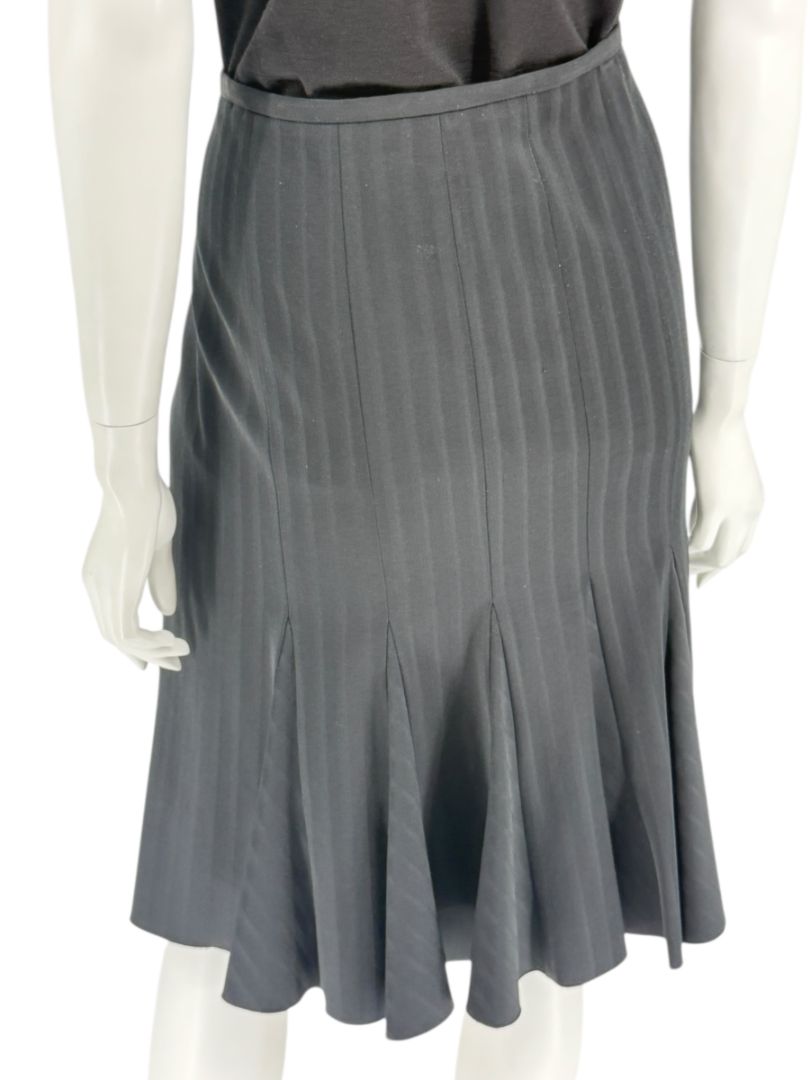 Armani Collezioni Charcoal Pinstripe Flounce-Hem Skirt – Size 12 (IT 48)
