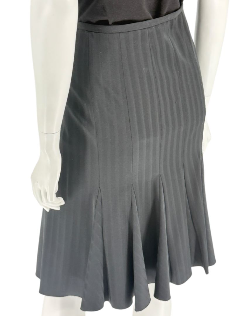 Armani Collezioni Charcoal Pinstripe Flounce-Hem Skirt – Size 12 (IT 48)