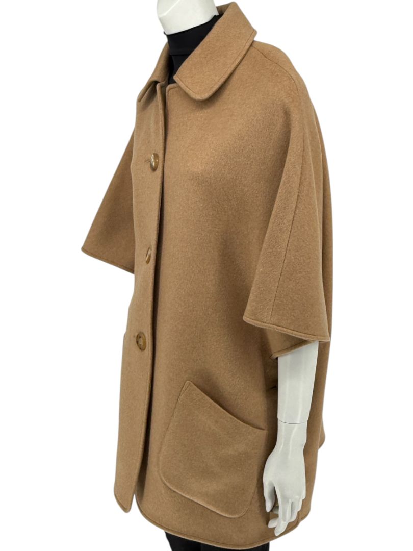 Pamella Roland Camel Wool Cape Style Jacket with Buttons – O/S
