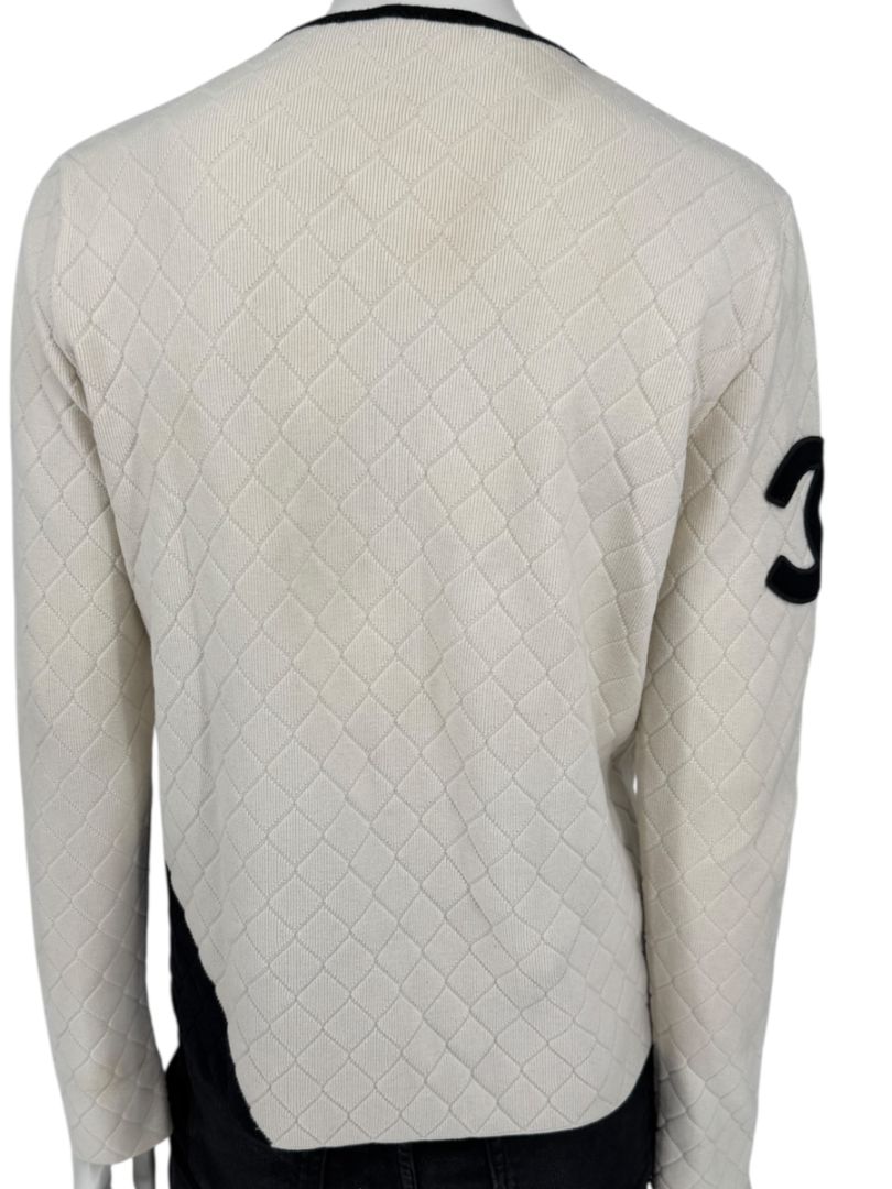 Chanel Ivory Quilted CC Logo Sweater – Size 42 (FR)