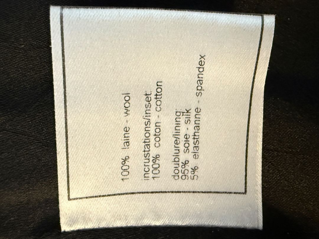 Chanel Black Wool Chain-Closure Tailored Jacket – Size 46