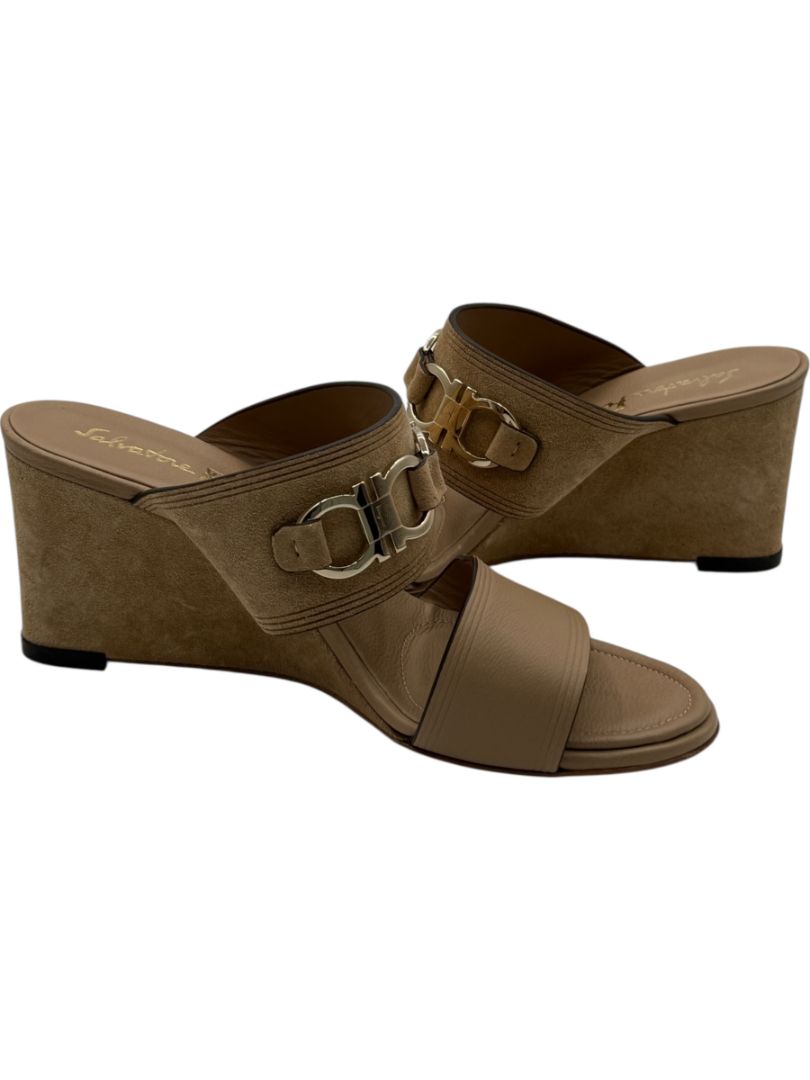 Salvatore Ferragamo Tan Leather & Suede Wedge Sandals – Size 9
