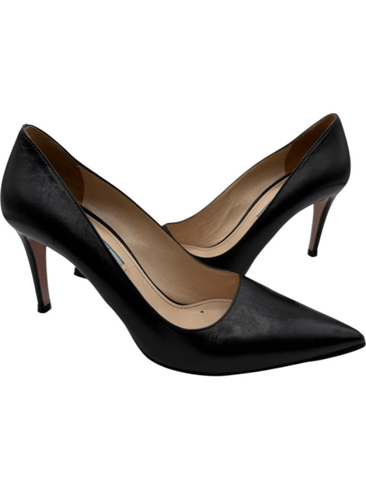 Prada Black Leather Pointed Toe Pumps – Size 39