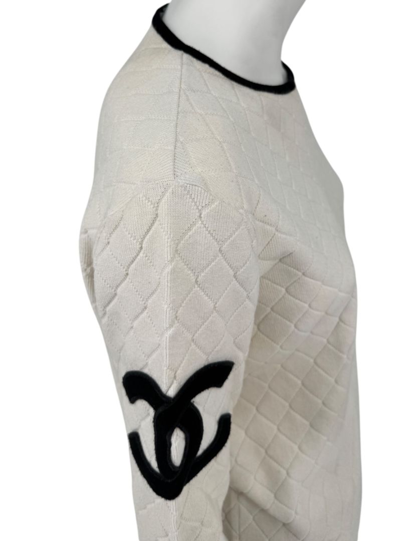 Chanel Ivory Quilted CC Logo Sweater – Size 42 (FR)
