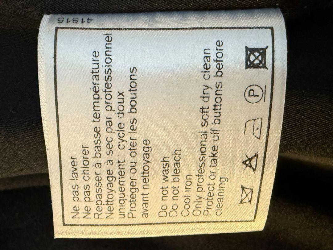 Chanel Black Wool Chain-Closure Tailored Jacket – Size 46