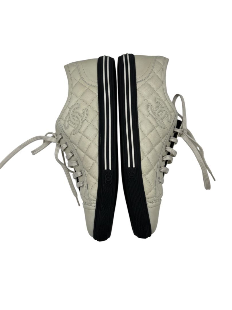 BNIB CHANEL Caviar Quilted CC Sneakers in Dark White – Size 40