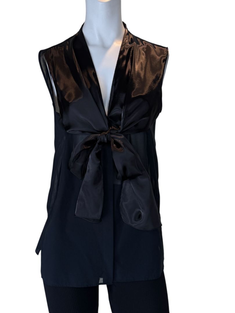 Akris Bergdorf Goodman Black Sleeveless Sheer Silk & Cotton Tie-Front Blouse – Size 10