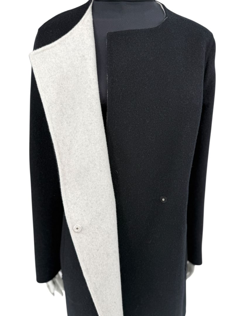 Pamella Roland Black Wool Blend Long Coat Minimalist Hidden Snap Closure - Large