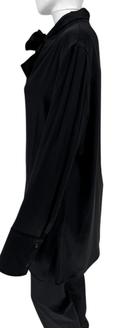 Jil Sander Silk Tie-Neck Blouse in Black – Size 34