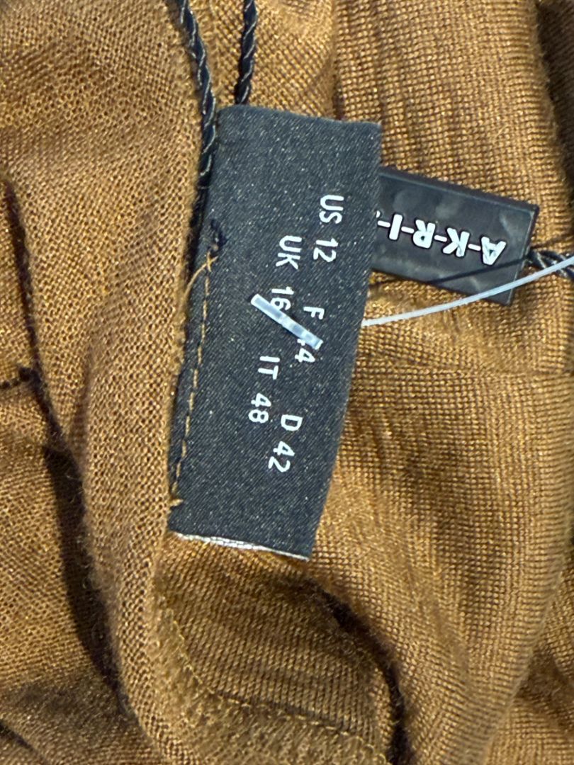 Akris Caramel Cashmere-Silk Turtleneck – Size 12