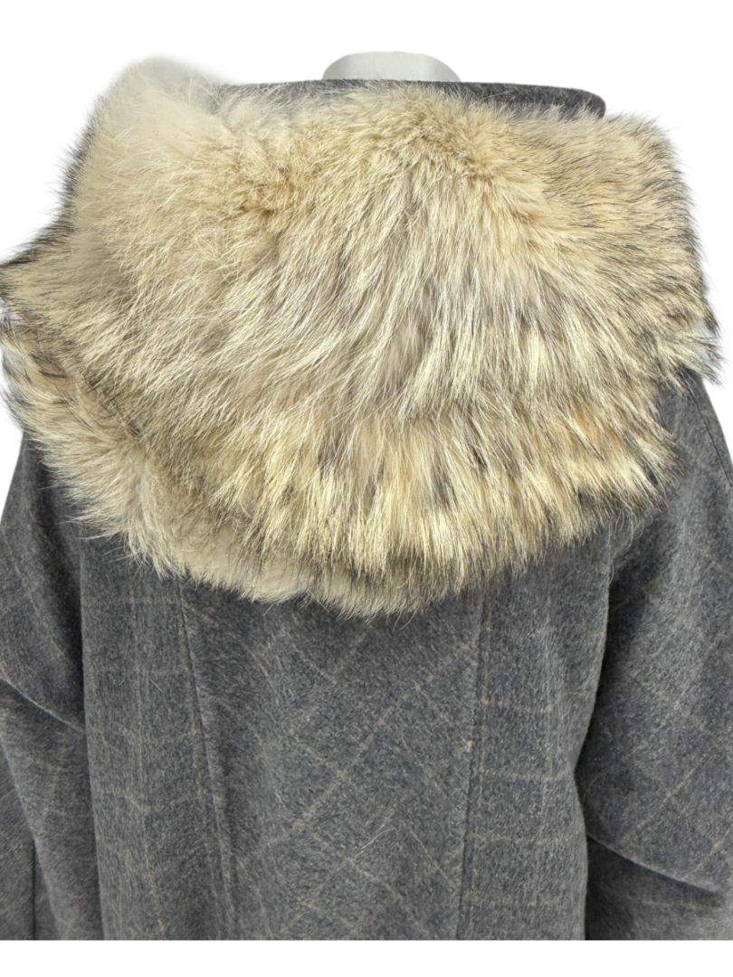 Pamella Roland Grey Wool Cape Style Jacket with Fur Trim Hood & Cuffs – Large